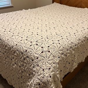 Crochet full size bedspread